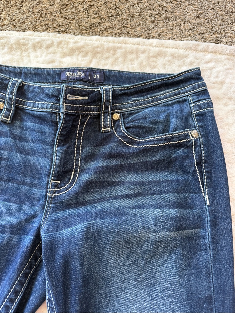 Miss Me Mid-Rise Bootcut Jeans Women’s Size 31 Dark Wash - Picture 4 of 14